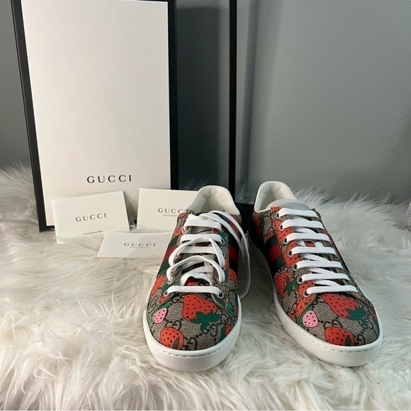 Authentic Gucci Ace Strawberry Sneakers sz 36.5 NIB - Picture 8 of 17